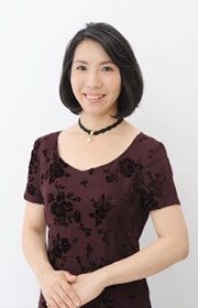 横林純子